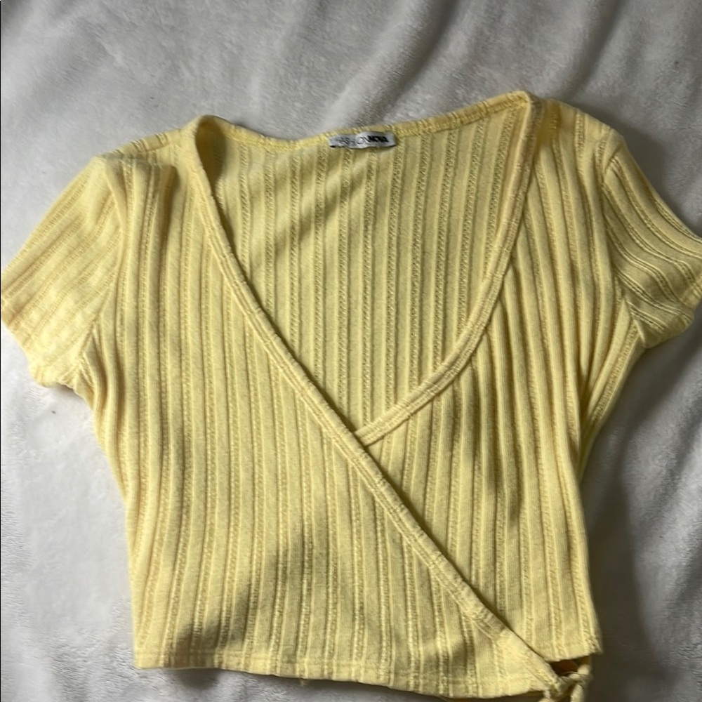 Fashion Nova Light Yellow Ribbed Crop Top